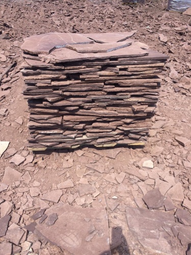 Плитняк лемезит бордовый для цоколя 1,5-2 см купить в Вологодской области