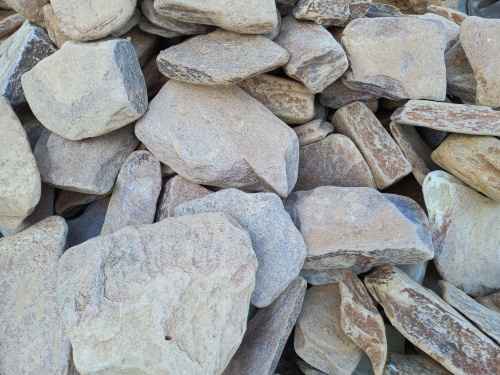 Златолит жёлтый, жёлто-зелёный глыбки и валуны для ланшафтного дизайна купить в Вологодской области