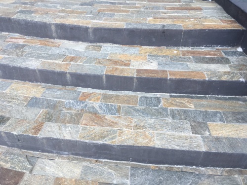 Плитка из Златолита Уральского для лестницы купить в Вологодской области