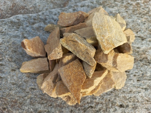 Златолит жёлтый декоративная каменная крошка купить в Вологодской области