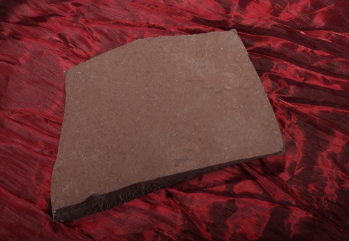 Плитняк лемезит бордовый для цоколя 1,5-2 см купить в Вологодской области