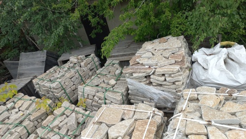 Гранитный плитняк галтованный для парковки купить в Вологодской области