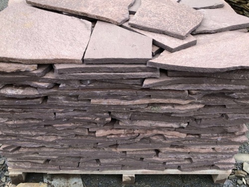 Плитняк лемезит бордовый для облицовки цоколя 20-25 мм  купить в Вологодской области