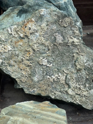 Ландшафтные глыбы зелёные 200-500 килограмм купить в Вологодской области