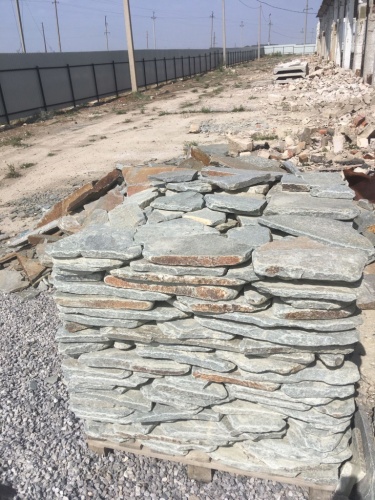 Златолит серебристый галтованный для лестниц купить в Вологодской области