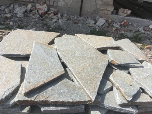 Златолит серебристый галтованный для лестниц купить в Вологодской области